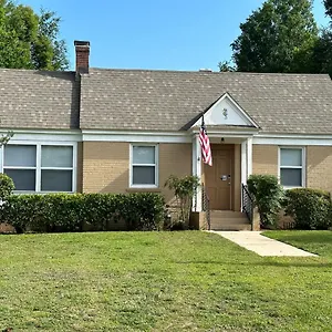 Holiday home Calypso In East Hill Neighborhood ! 
