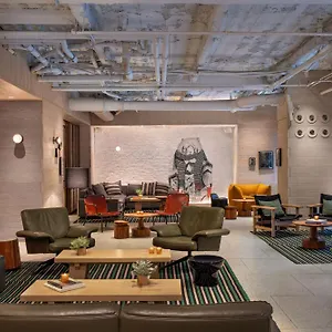 Moxy Nyc Times Square Hotell